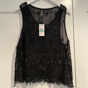 Jessica Simpson tank top